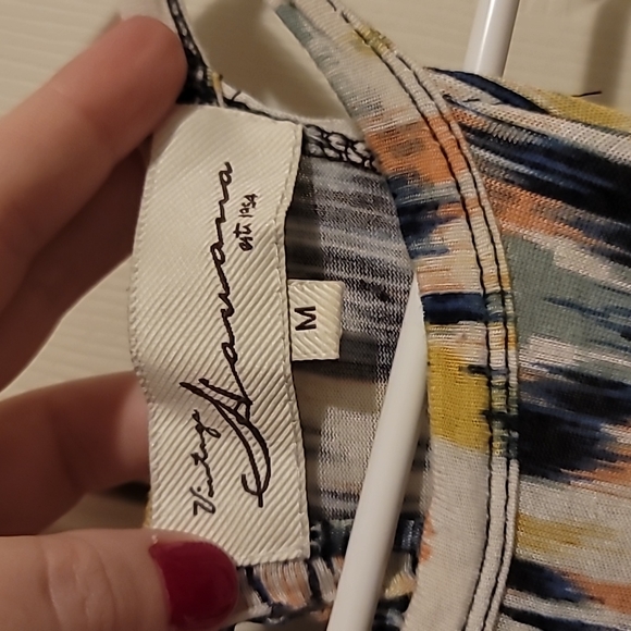 Backless Blouse - Picture 4 of 4